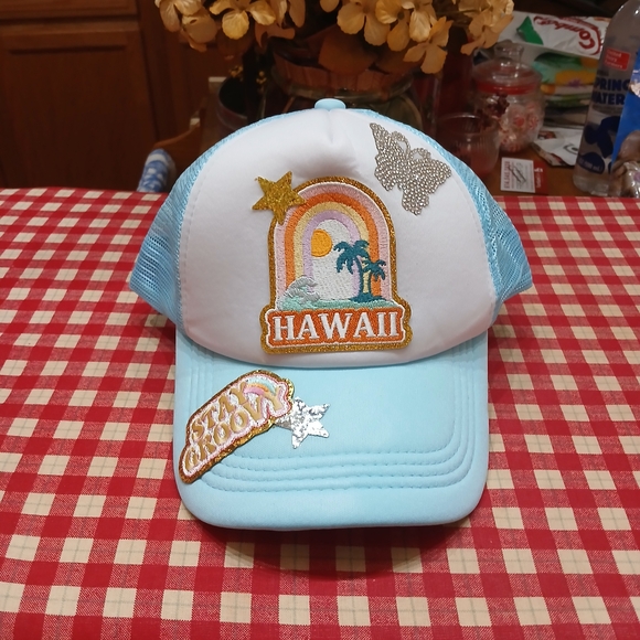 Hawaii Trucker Hat - Blue and White Adults - Picture 1 of 4